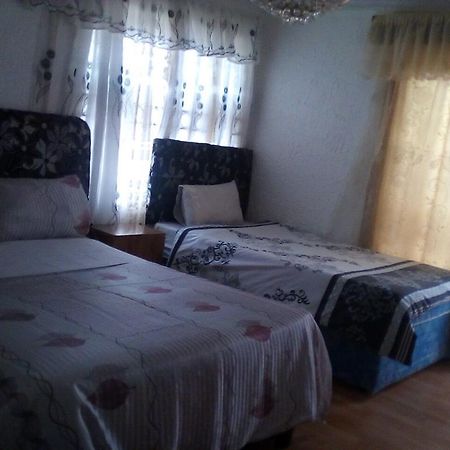 Guest House Macauly Joanesburgo Exterior foto