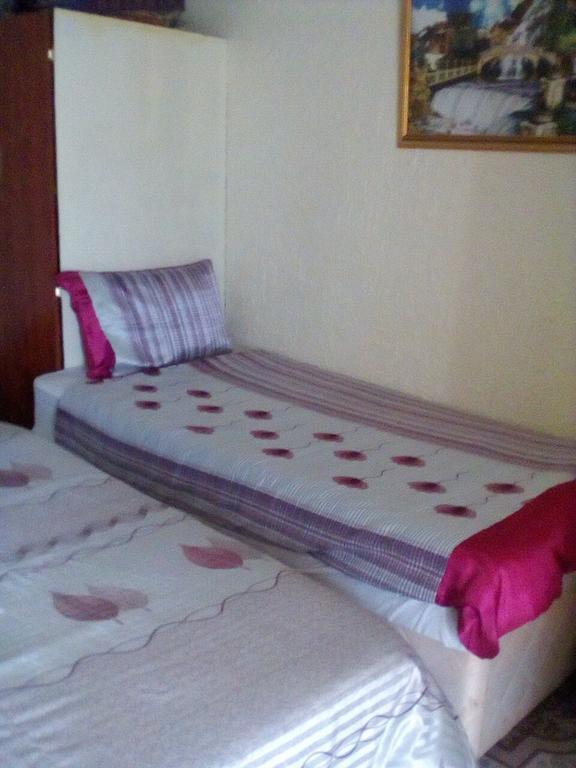 Guest House Macauly Joanesburgo Exterior foto