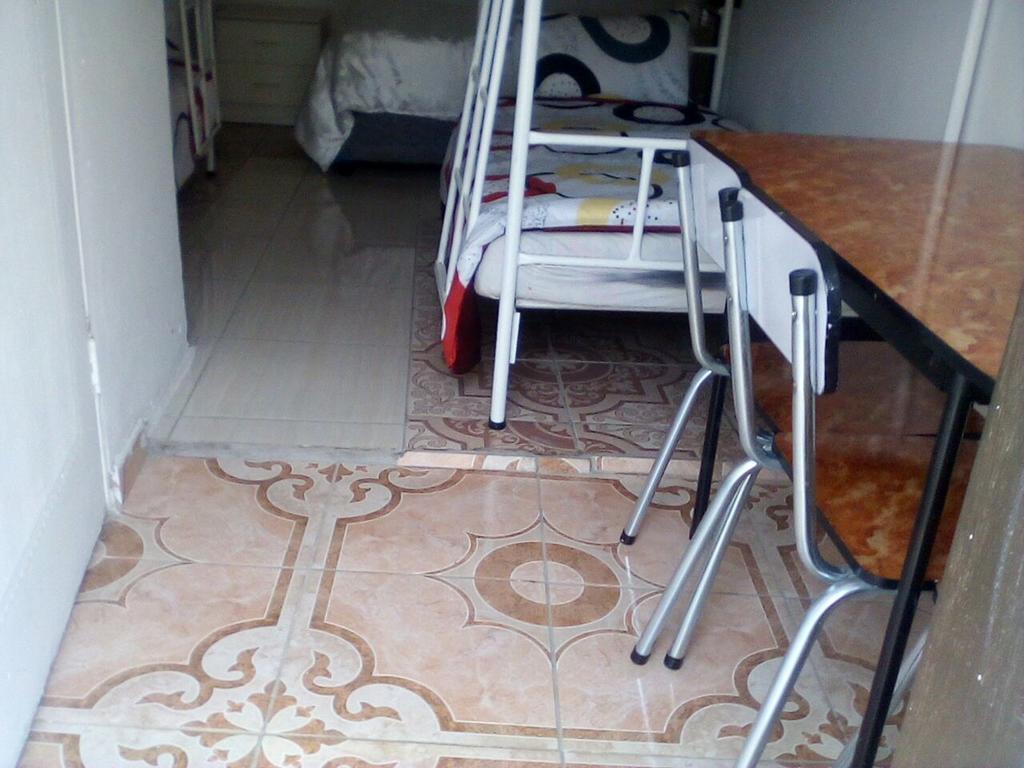 Guest House Macauly Joanesburgo Exterior foto